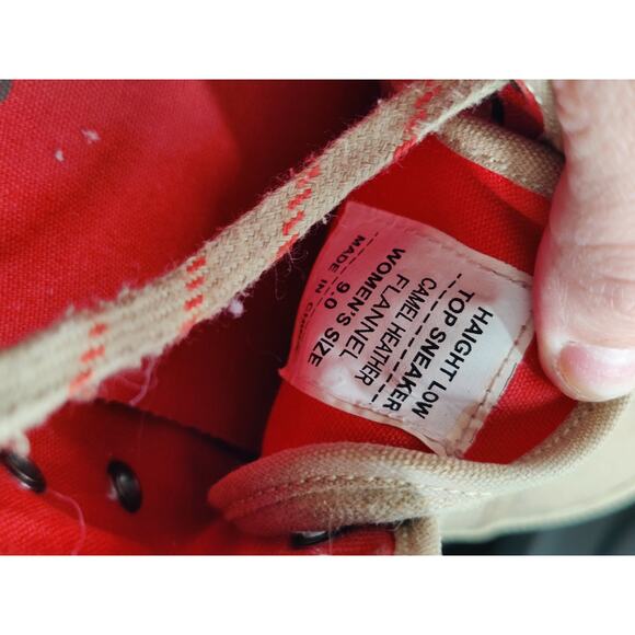 Tan Canvas seaVees sneakers sz 9 - Picture 7 of 7